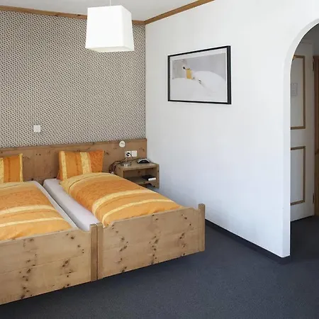 Alte Post By Mountain 2* ダヴォス・プラッツ