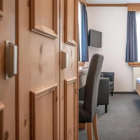 Ξενοδοχείο Alte Post By Mountain Νταβός