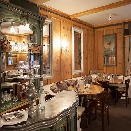 Hotel Alte Post By Mountain 2*