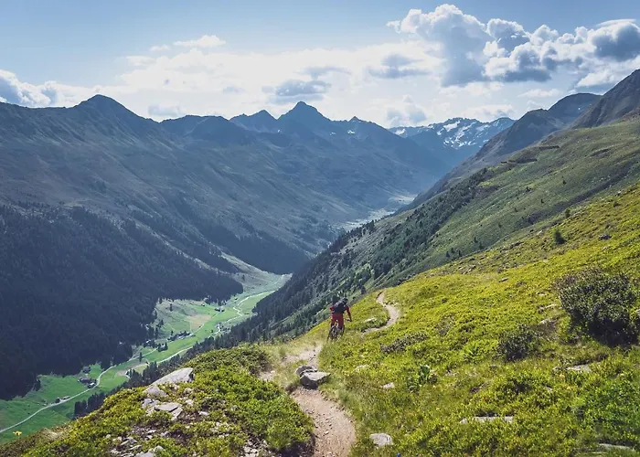 ホテル Alte Post By Mountain